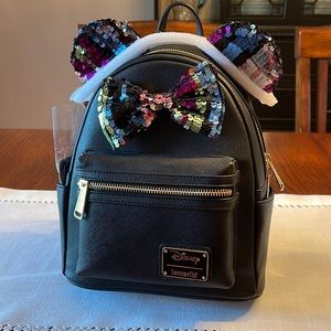 Disney Loungefly Minnie Mouse Sequin Backpack-BRAND NEW